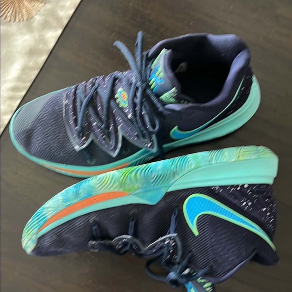 Mens nike shoes